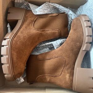 Hayle Chestnut Chelsea Boots